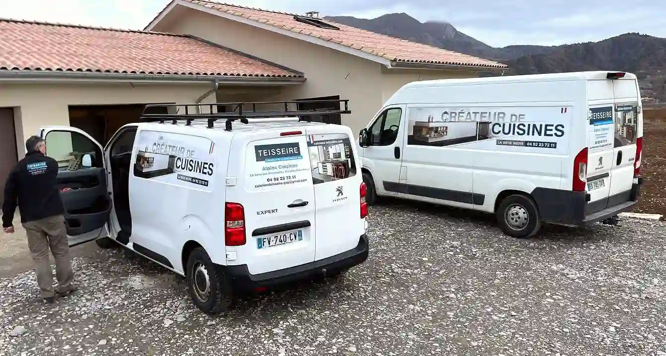Création de covering pour véhicules d'entreprise Alpine Cuisines