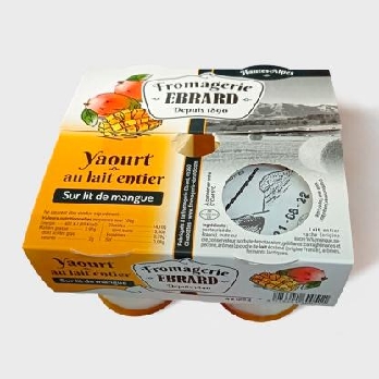 Packaging et design de marque, refonte complète de la gamme de yaourts sous emballage carton. Création Sylvie Brossois graphiste.