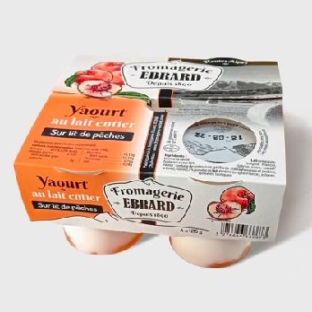 Design de packaging et refonte d'identité pour marque de produits laitiers. Emballages carton de yaourts en pots, fromages blancs, flans, fromages, bouteilles de lait. Sylvie Brossois graphiste.