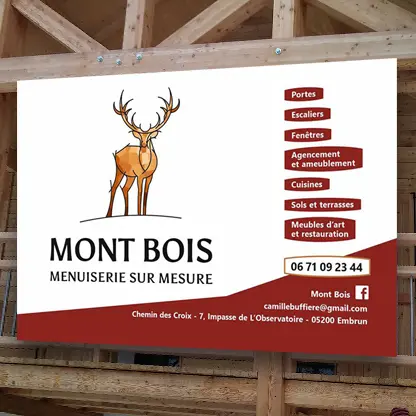 Panneau de chantier grand format pour une menuiserie ébénisterie sur Embrun