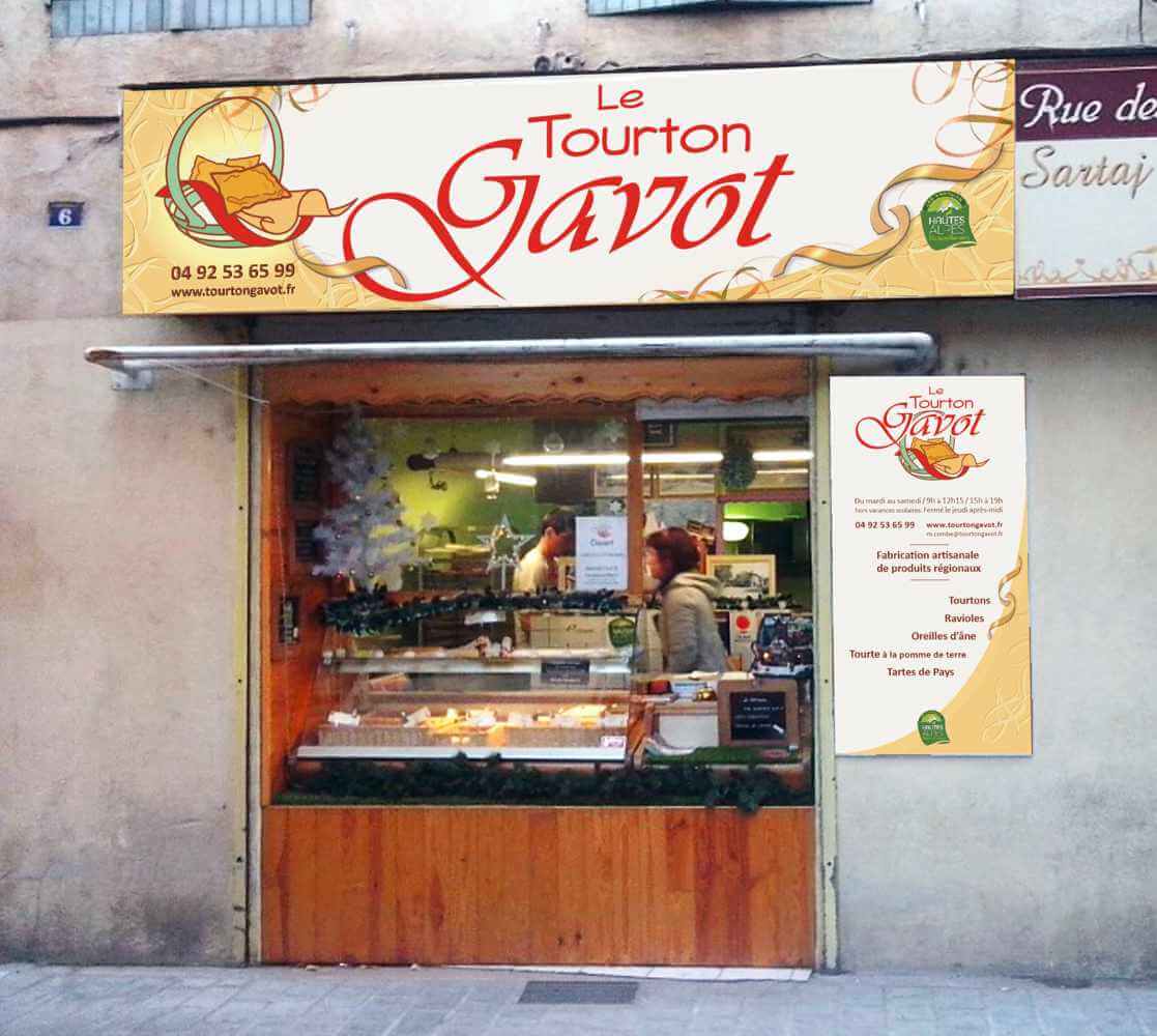 Conception et réalisation de l'aménagement d'une devanture de magasin développées dans le cadre de la création d'une charte d'identité visuelle pour un commerce alimentaire à Gap par Sylvie Brossois graphiste (Gap, Hautes-Alpes, région PACA) ; professionnelle de la communication visuelle et du social media management